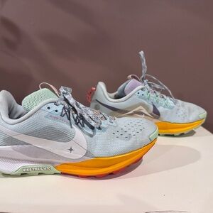 Nike Women's Trail Running Shoes - Light Gray and Orange